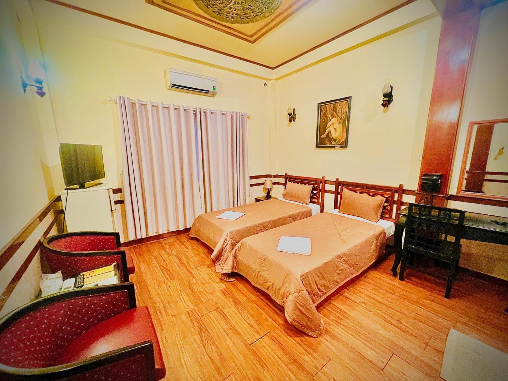 Bi Saigon Hotel Ho Chi Minh City Exterior photo