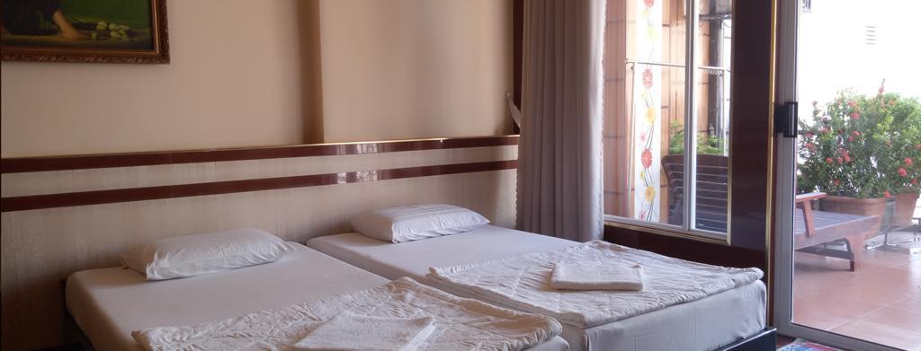 Bi Saigon Hotel Ho Chi Minh City Exterior photo