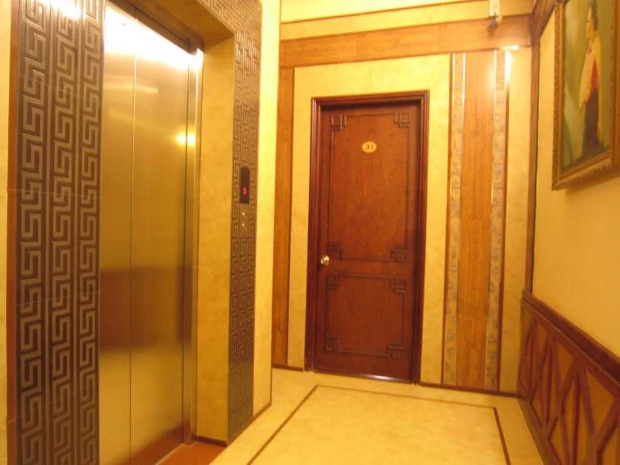 Bi Saigon Hotel Ho Chi Minh City Exterior photo